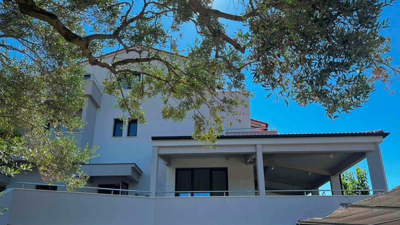 Memori Bed&Breakfast Rab Town Ngoại thất bức ảnh