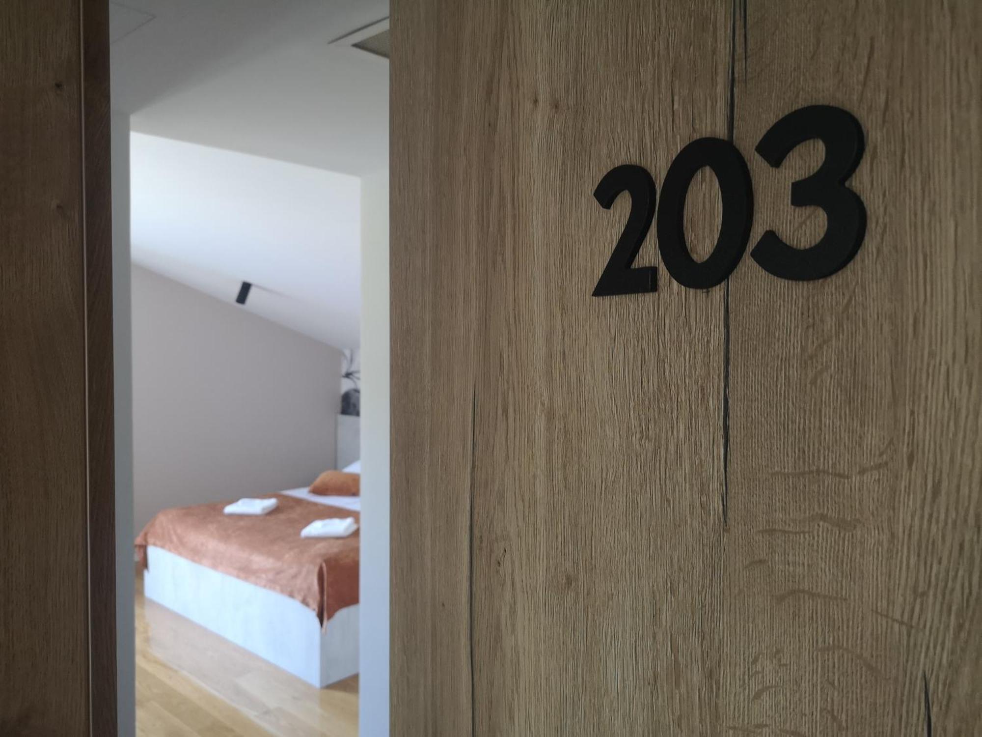 Memori Bed&Breakfast Rab Town Ngoại thất bức ảnh