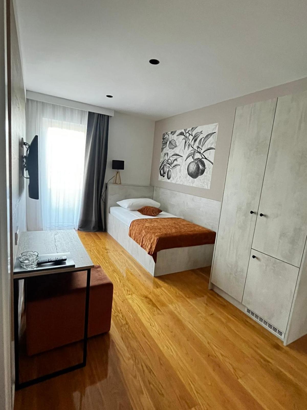 Memori Bed&Breakfast Rab Town Ngoại thất bức ảnh