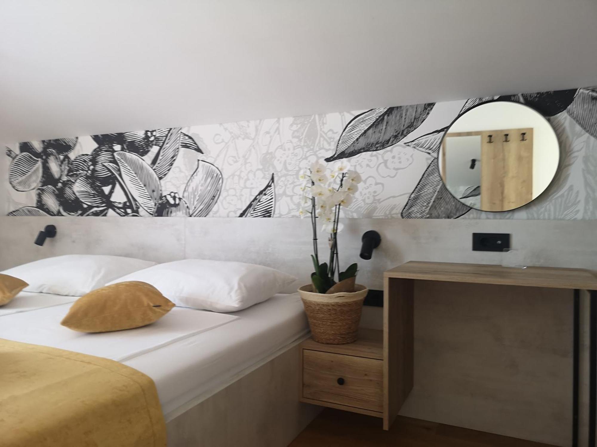 Memori Bed&Breakfast Rab Town Ngoại thất bức ảnh