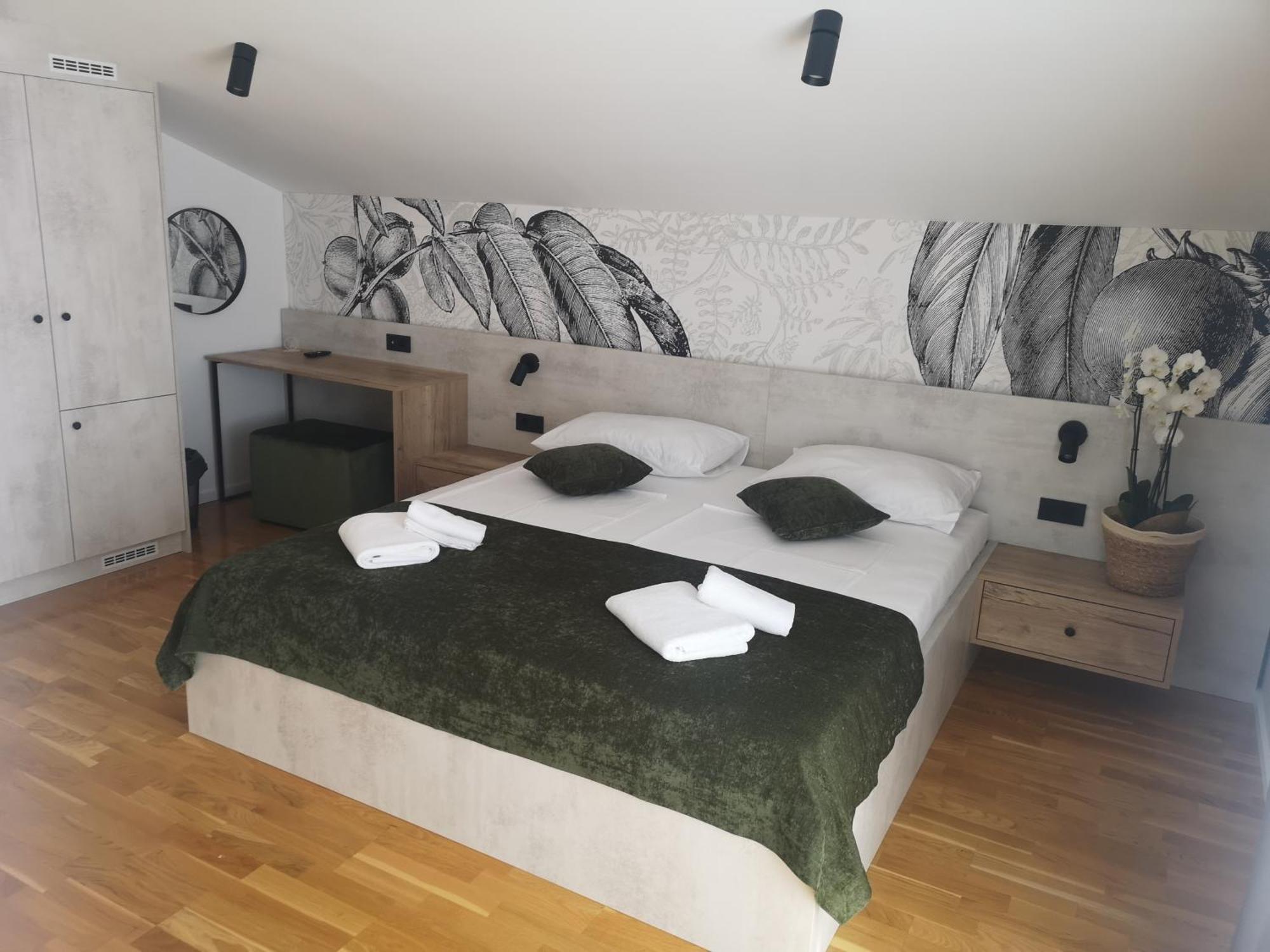 Memori Bed&Breakfast Rab Town Ngoại thất bức ảnh